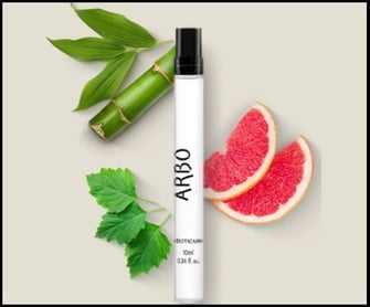 Aproveite a novidade do Boticário neste mês de junho com o lançamento do perfume Arbo Puro Colônia 10ml como brinde. Descubra a fragrância revigorante que capta a essência da natureza, trazendo frescor e vitalidade para o seu dia a dia. Saiba como garantir a sua amostra grátis e desfrute dessa experiência sensorial única.