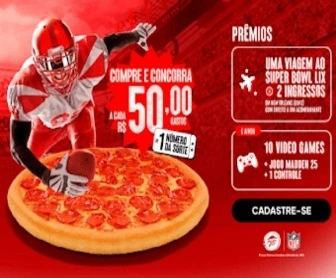 Imagem promocional da campanha Pizza Hut NFL 2025. A arte destaca os prêmios, como consoles PlayStation 5, jogos Madden 25 e uma viagem para o Super Bowl nos Estados Unidos. Inclui o logotipo da Pizza Hut e da NFL com cores vibrantes e detalhes sobre como participar.