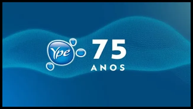 Banner promocional da campanha Ypê 2025 destacando os 75 anos da empresa. A imagem apresenta o logo da Ypê e o número 75 com fundo em tons de azul e efeitos gráficos que remetem à limpeza e modernidade.