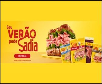 Imagem da Promoção Verão com Sadia e Perdigão 2026 em supermercado, com frios das marcas em destaque e chamada para ganhar brindes na hora, como porta-frios, petisqueiras e necessaires, válidos de 23/01/2026 a 17/05/2026.