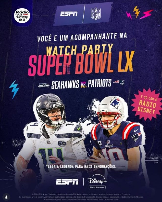 Imagem promocional da Rádio Disney divulgando sorteio de ingressos para a Watch Party do Super Bowl 2026 no estádio do Pacaembu.