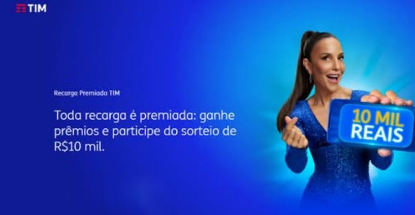 Banner promocional da TIM Recarga Premiada 2026 com fundo azul vibrante, exibindo um cartão de crédito com o valor de R$ 10.000,00, ícones de vouchers de marcas parceiras e o texto principal convidando o cliente a fazer recargas para concorrer.