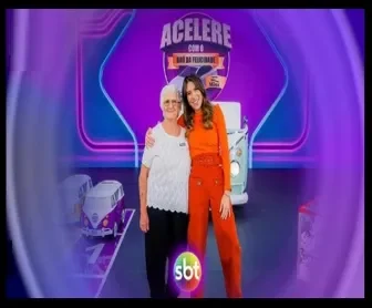 Banner da promoção Acelere com o Baú da Felicidade Jequiti 2025 com destaque para o prêmio de até R$ 80 mil e a participação no palco do SBT.