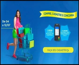 Mulher com carrinho cheio de sacolas coloridas participa da Liquida Grande Recife 2025 com promoções e sorteios